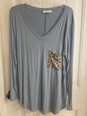 Zenana Outfitters Dusty Blue V-Neck Long Sleeve Top with Leopard Pocket